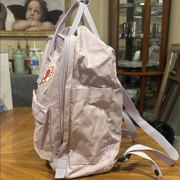 Fjällräven Kånken Beige Backpack - Picture 5 of 9